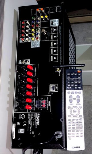 Receptor AV YAMAHA RX-V679 7.1. 4K