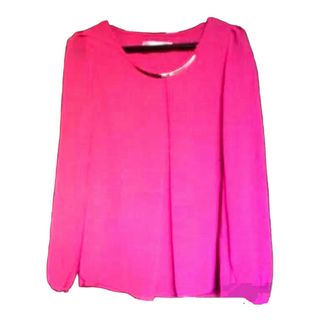 Blusa rosa fúcsia com gargantilha