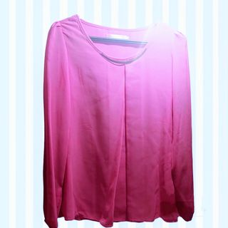 Blusa rosa fúcsia com gargantilha