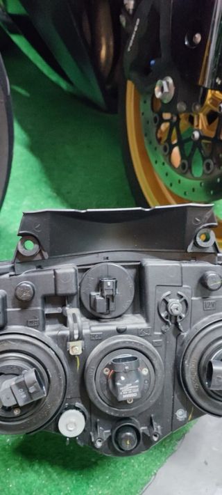 Faro delantero gsxr 600 k8