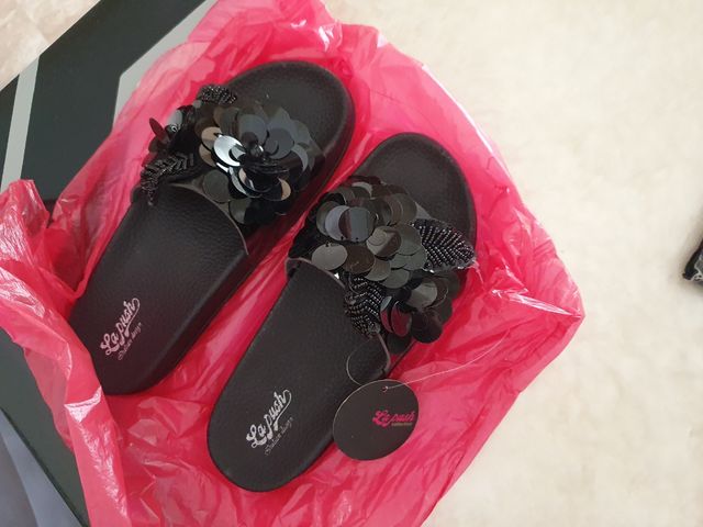 Sandalias/Chanclas bonitas y cómodas   