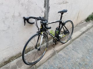 Bicicleta carretera scott full carbono