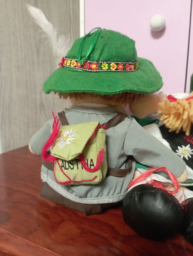 Coppia di bambole di pezza