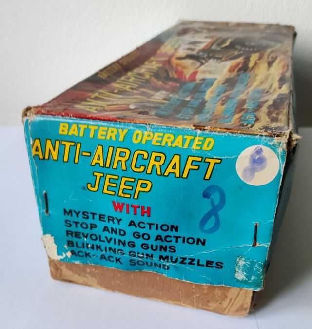 Modello in latta a batterie Jeep U.S.A. anno 1965