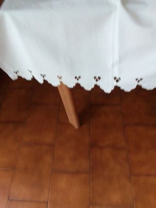 Asciugamano della nonna ricamato a mano