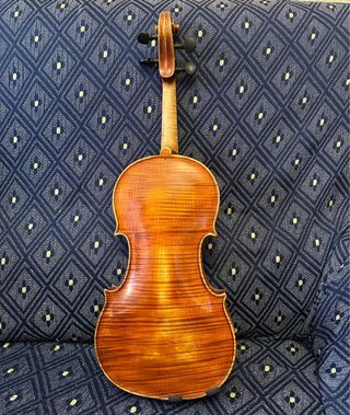 Violín profesional 4/4 y arco de PALOMA VALEVA