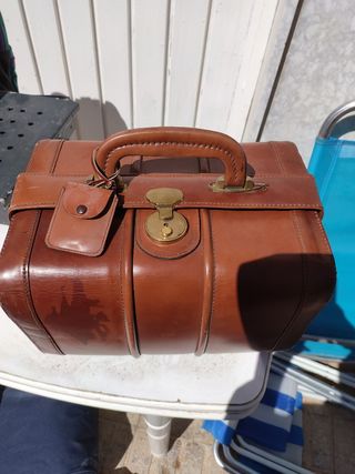 Maletin cuero