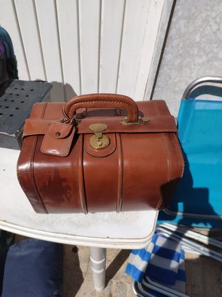 Maletin cuero