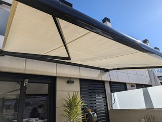 TOLDOS LONAS ESTORES PERGOLAS