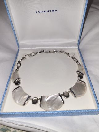 Collar de plata y nácar 