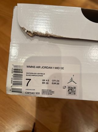 Air Jordan 1 Mid SE 