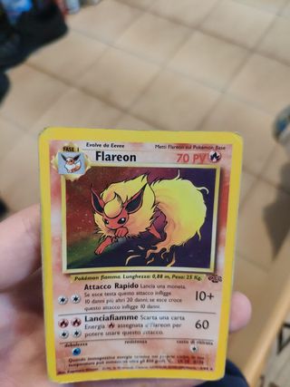 Carta pokemon flareon