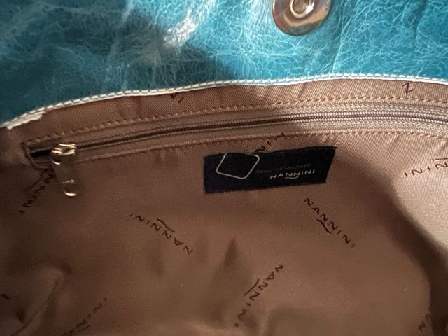 Nannini borsa in nappa turchese