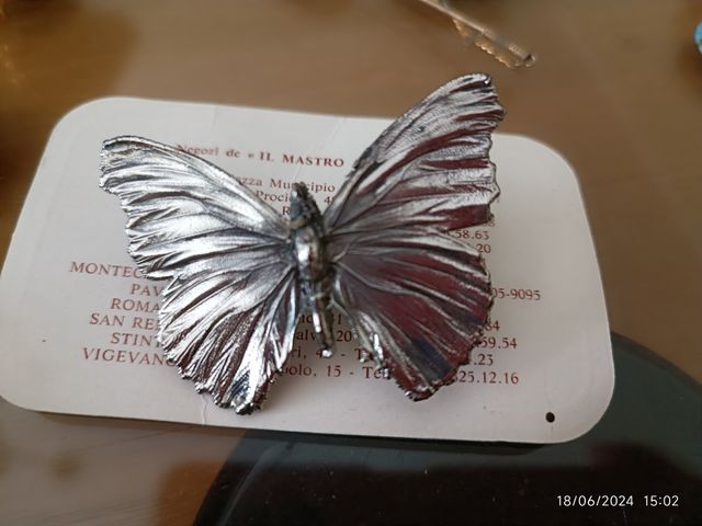 Spilla a farfalla in argento