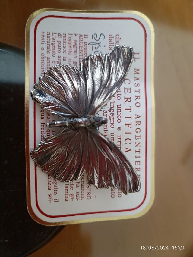 Spilla a farfalla in argento