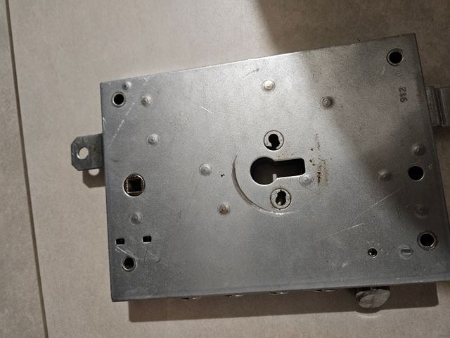 Serratura Mottura porta blindata