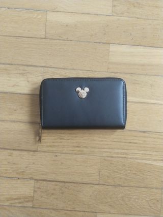 Monedero mediano Es de primark