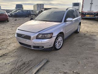 VOLVO V50 AÑO 2006 para piezas.