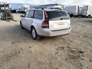 VOLVO V50 AÑO 2006 para piezas.