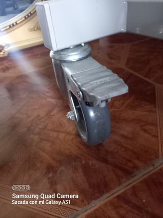 Cama eléctrica articulada.