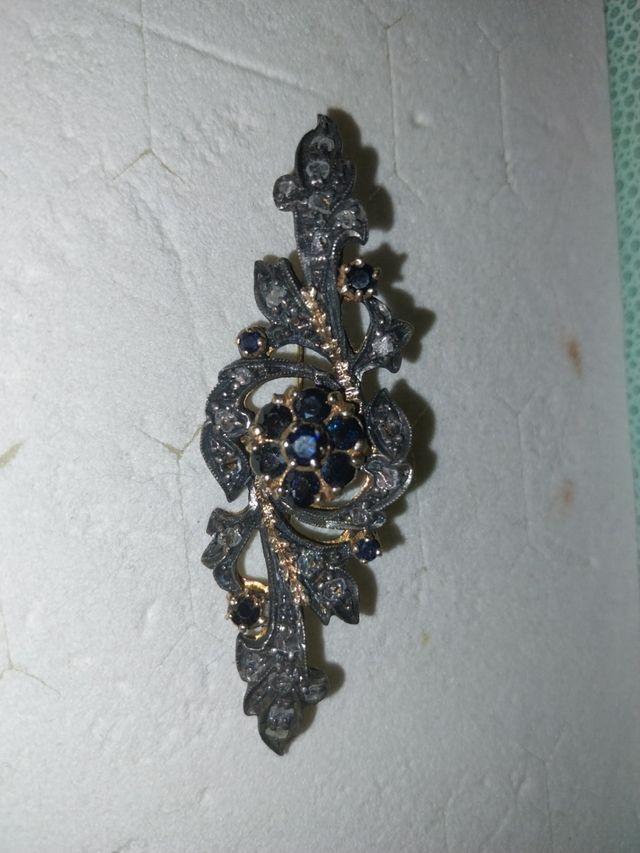 Spilla in oro 750 stile ottocentesco