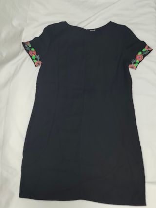 Vestido Flores Desigual Negro