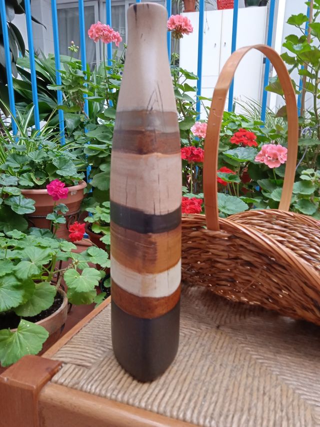 MODERNISTA JARRÓN DE DISEÑO MUY ORIGINAL CERÁMICA