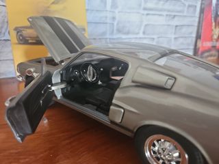 Shelby gt 500 1967. 1/18 escala