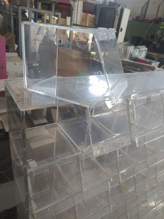 Espositor 36 casilleros metacrilato