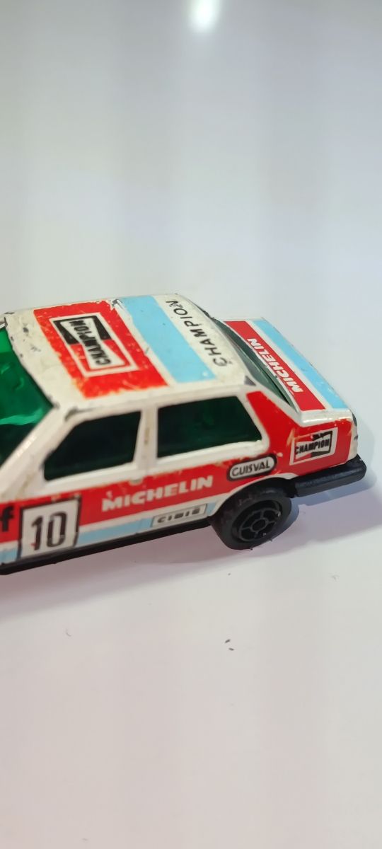 SEAT MÁLAGA 1/64 GUISVAL