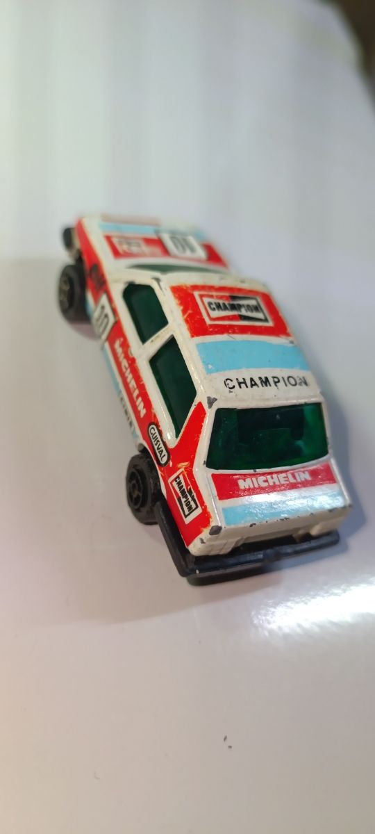 SEAT MÁLAGA 1/64 GUISVAL