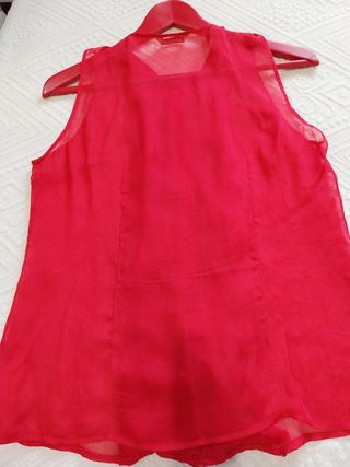 Blusa de la firma Amitié .