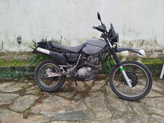 YAMAHA XT600E