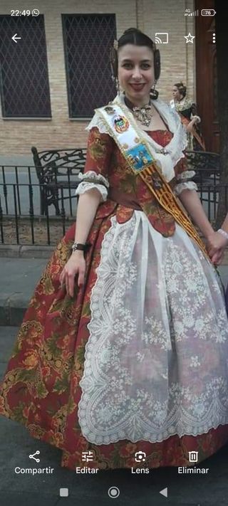 Traje de fallera 