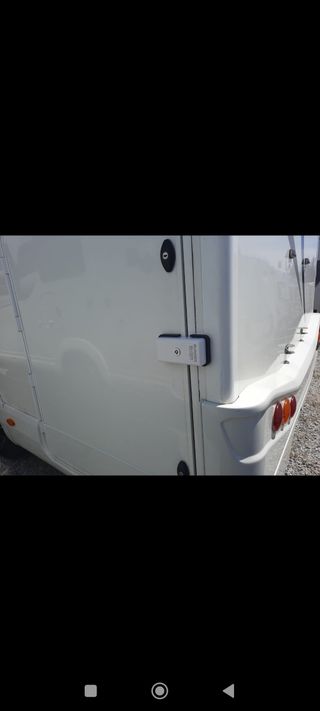 Cierre de seguridad para autocaravana