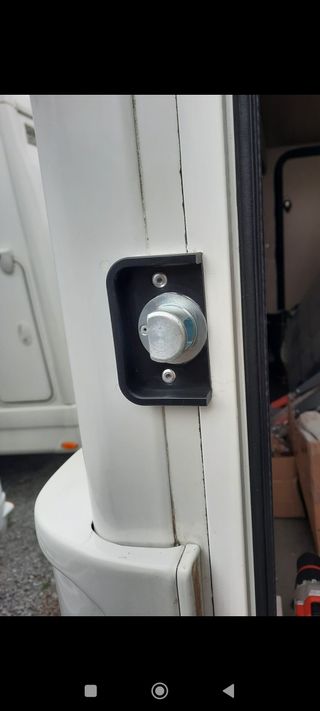 Cierre de seguridad para autocaravana