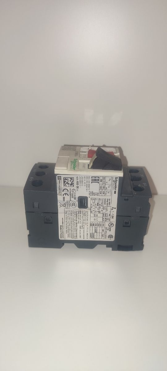 Disyuntor// Guardamotor 1-1'6