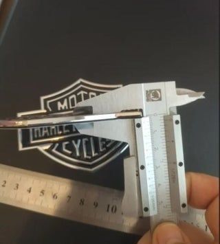 2EMBLEMAS METALICOS HD