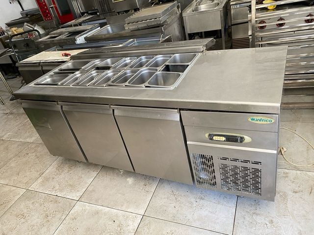 Mesa fria para salsa y pizza