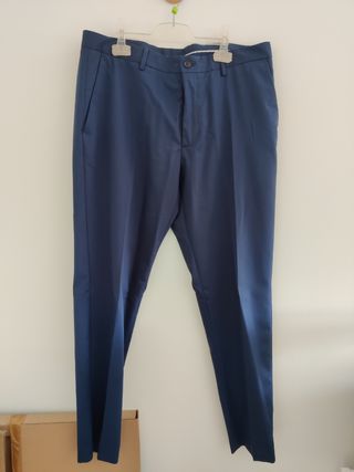 Traje azul marino zara