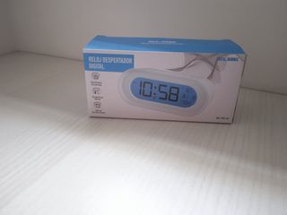 Reloj despertador digital