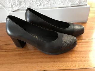 Zapato DESIREÉ de piel talla 37