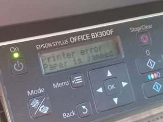 Epson Stylus Office BX300F. Averiada