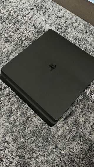 PS4 slim