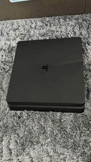PS4 slim