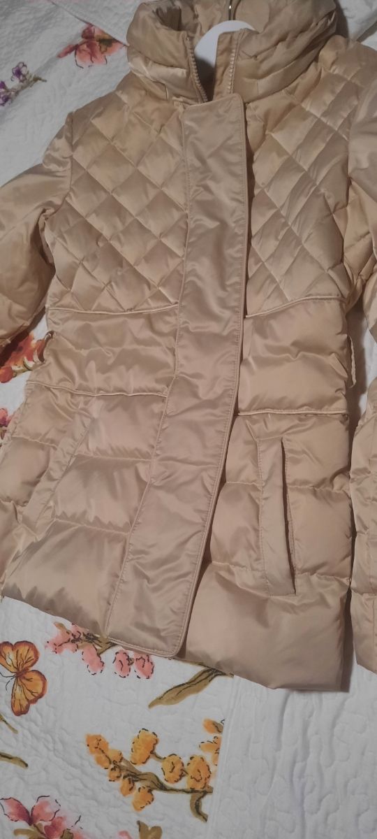 GUESS MUJER PLUMÍFERO