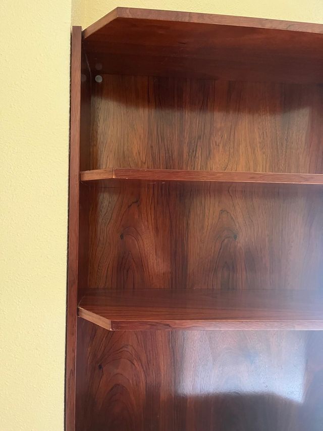 ESTANTERIA PARA PARED EN MADERA CEREZO
