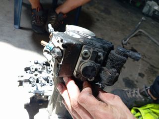 Bomba inyectora Opel corsa D 