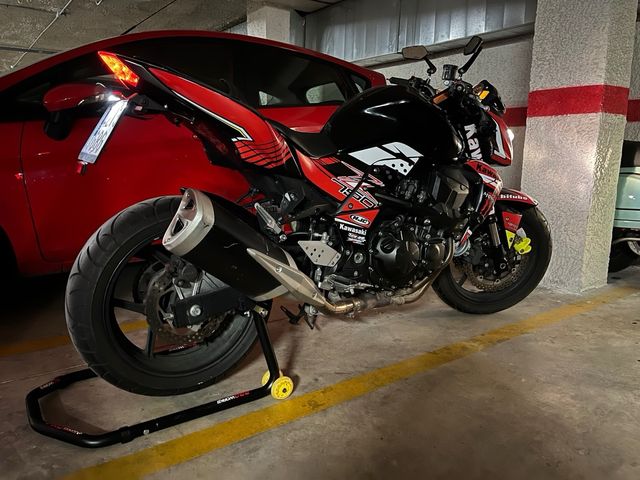 Kawasaki z750 LIMITADA EN PAPELES A2