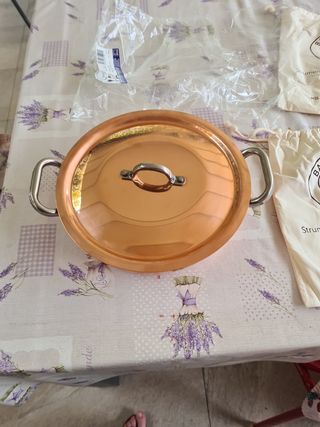 Casseruola con manici e coperchio rame